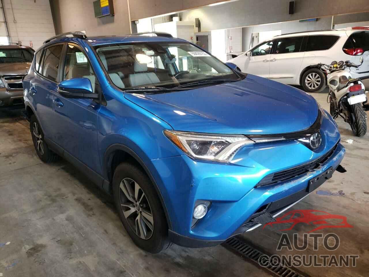 TOYOTA RAV4 2018 - JTMRFREV1JD223155