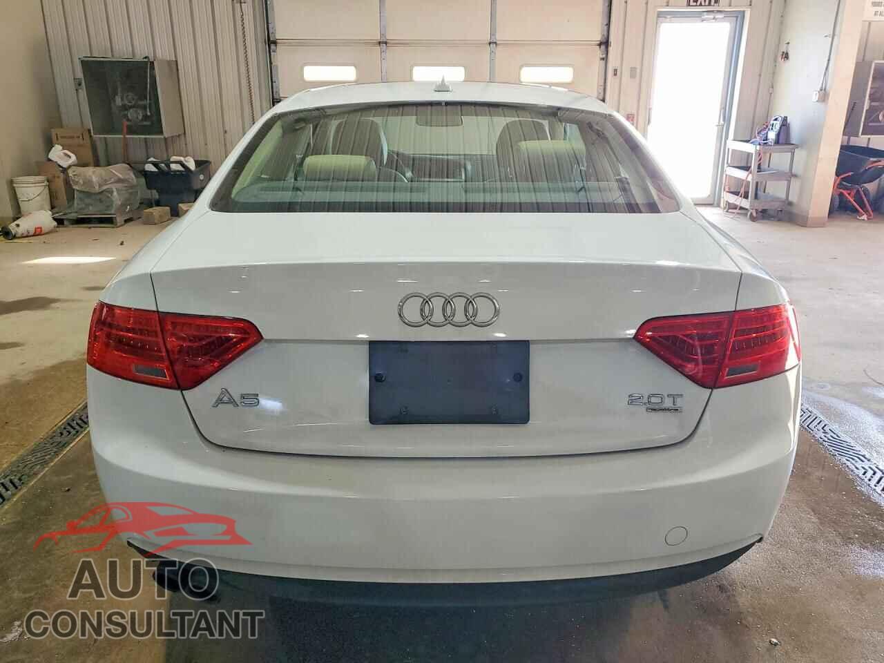 AUDI A5 2014 - WAUCFAFR2EA048248