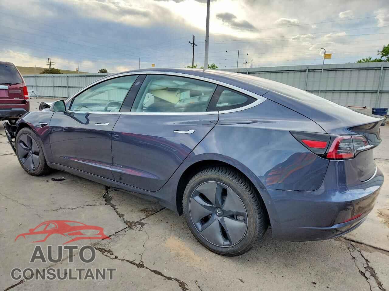 TESLA MODEL 3 2018 - 5YJ3E1EA8JF051769