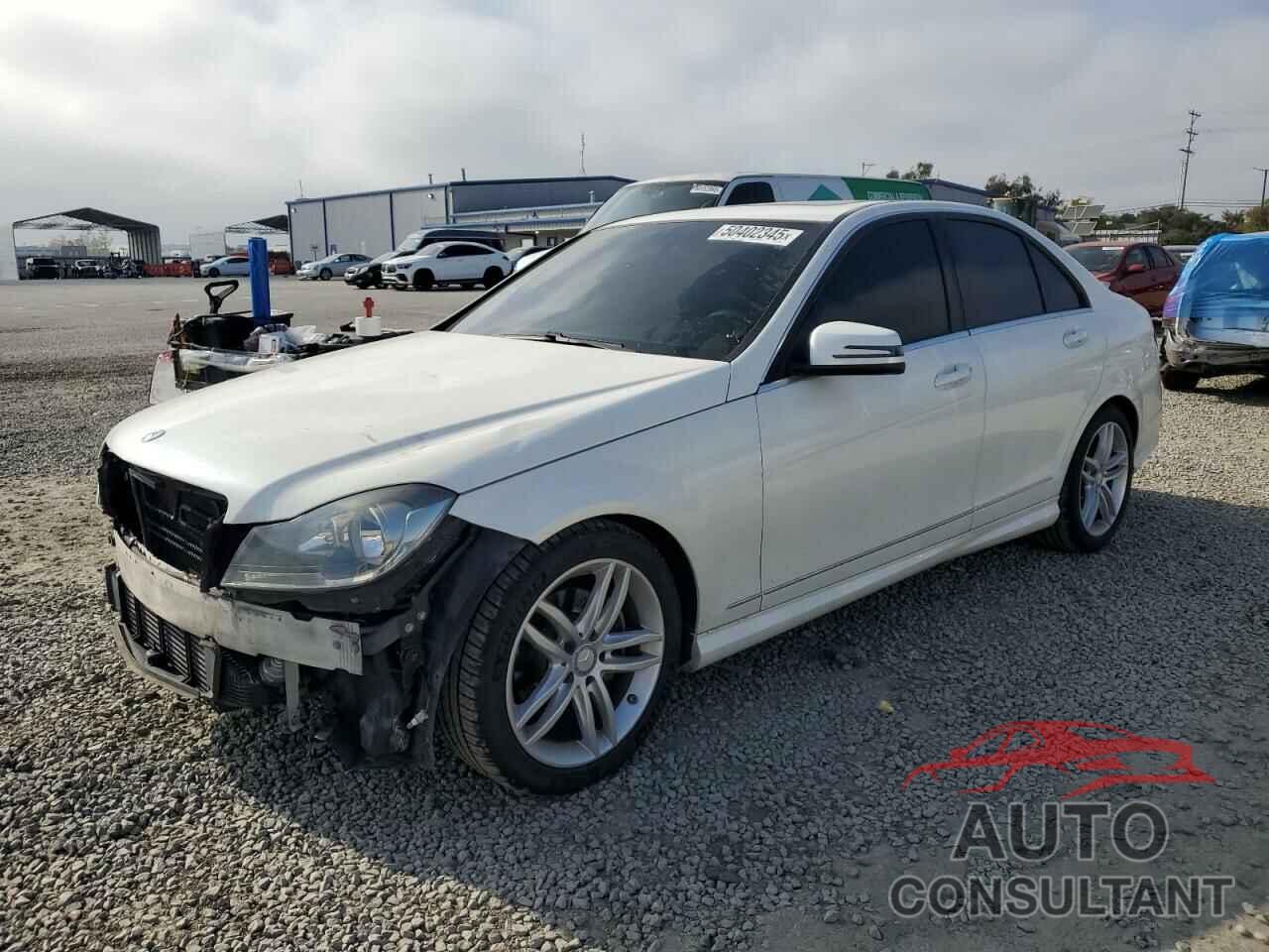 MERCEDES-BENZ C-CLASS 2013 - WDDGF4HB7DR279660