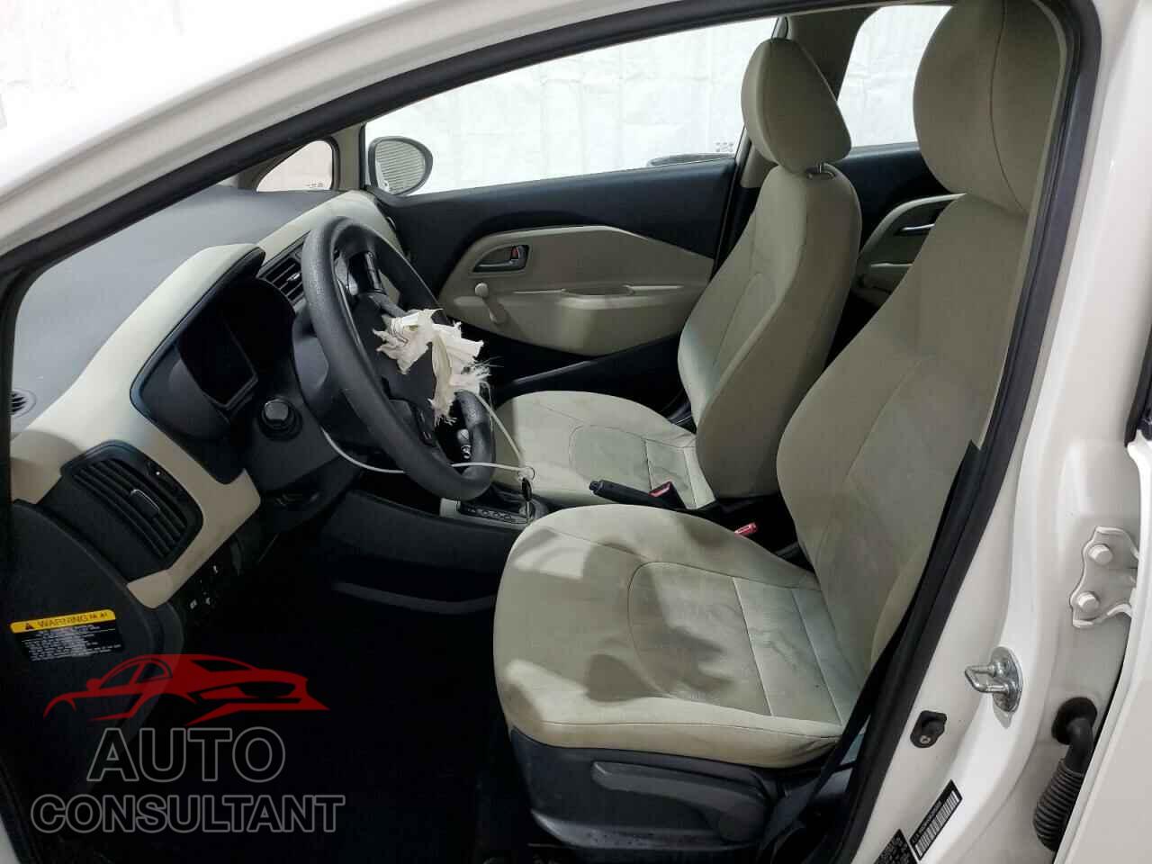 KIA RIO 2012 - KNADM4A30C6061014