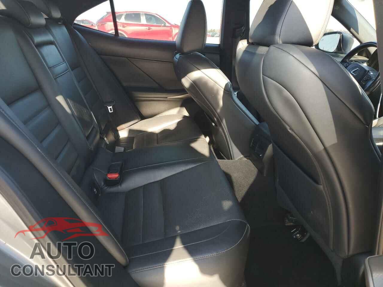 LEXUS IS 2015 - JTHCF1D26F5016548