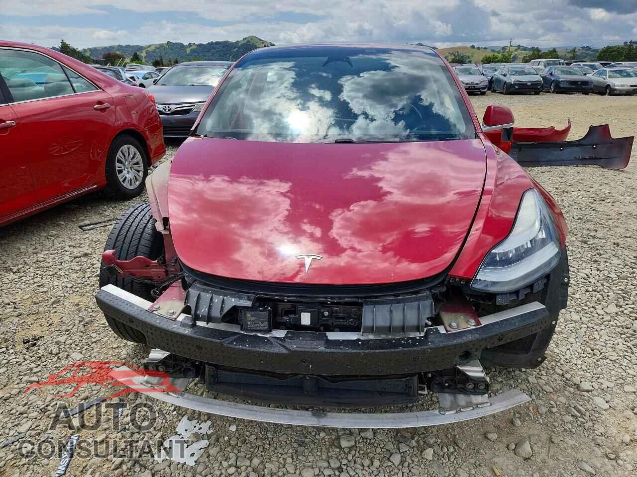 TESLA MODEL 3 2018 - 5YJ3E1EB3JF085031