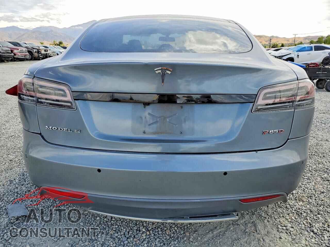 TESLA MODEL S 2013 - 5YJSA1CN4DFP27183