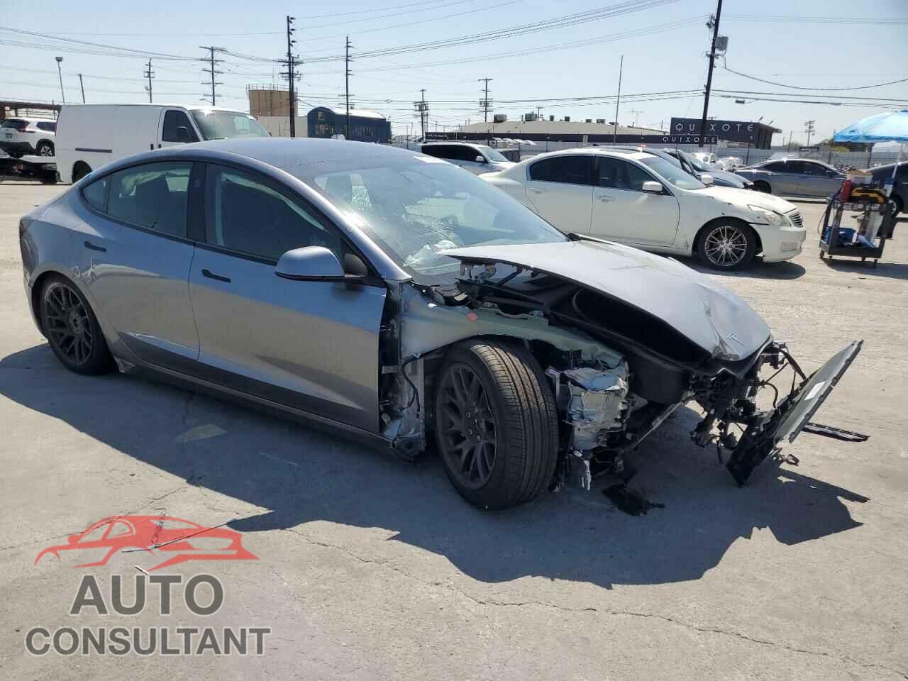 TESLA MODEL 3 2024 - 5YJ3E1EA8RF870082