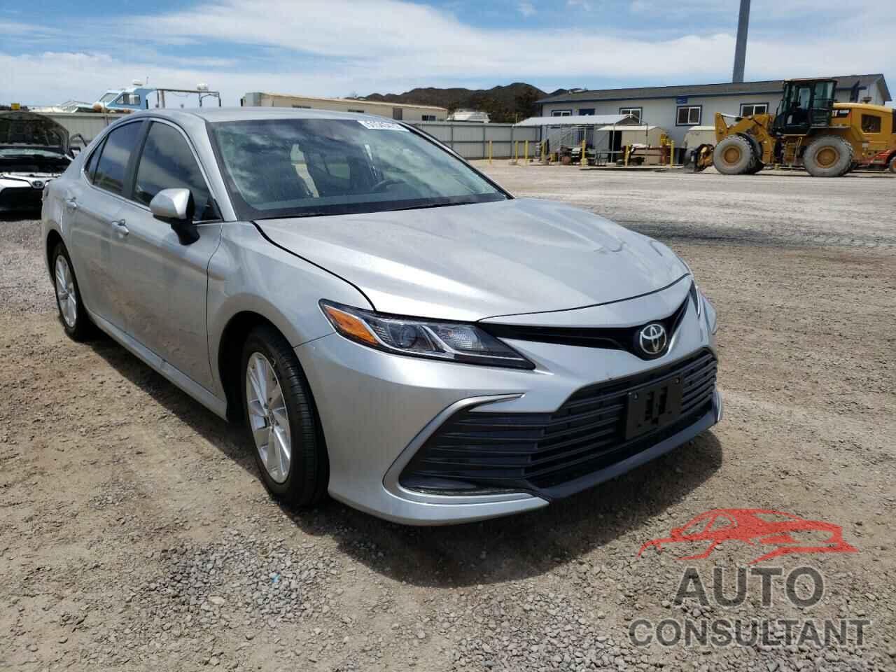 TOYOTA CAMRY 2021 - 4T1C11AK6MU445398