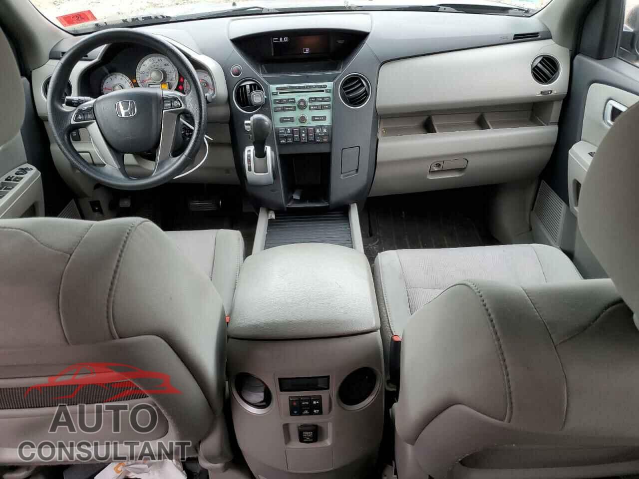 HONDA PILOT 2011 - 5FNYF3H41BB057905