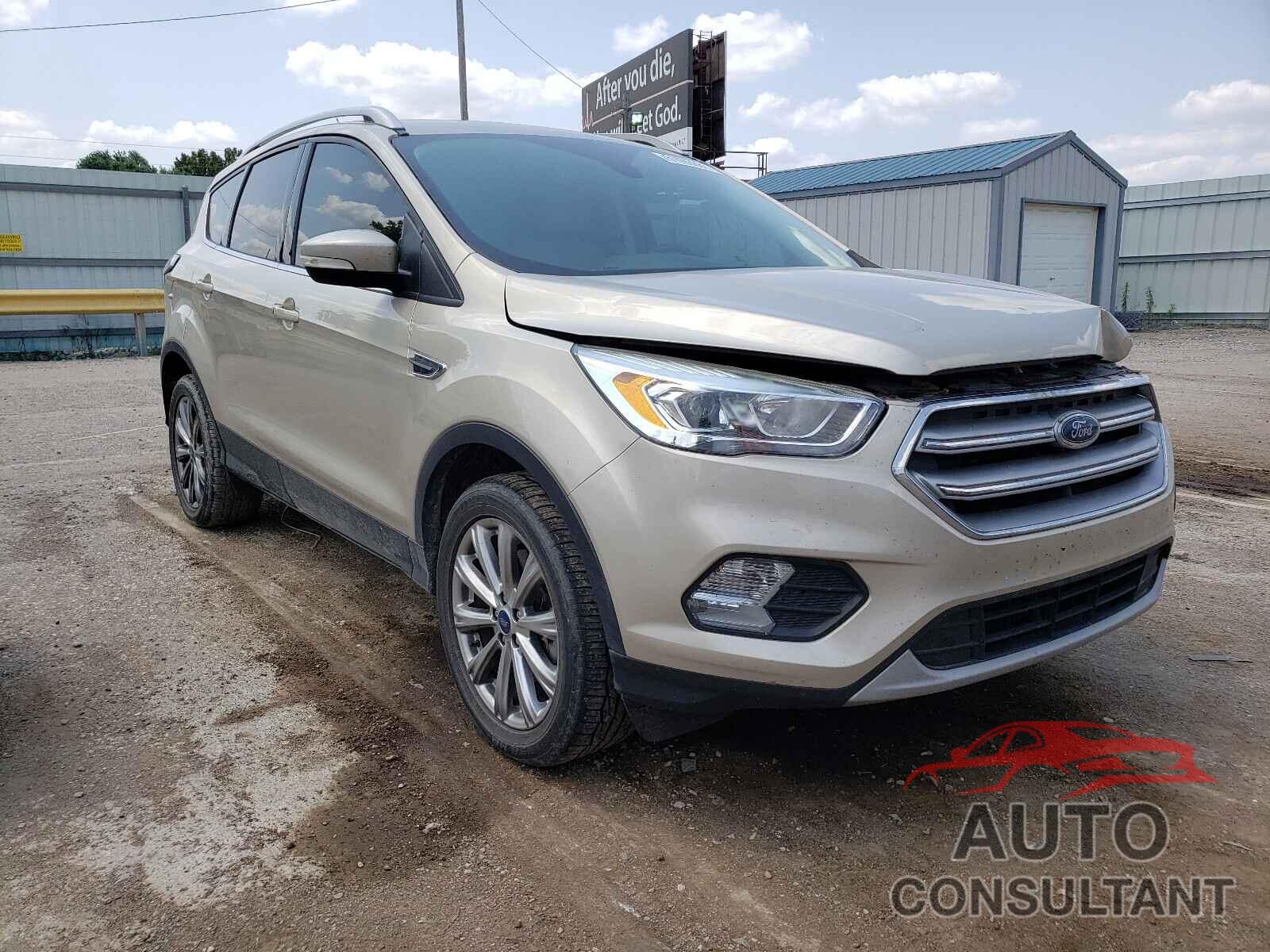 FORD ESCAPE 2017 - 1FMCU9J96HUE17951