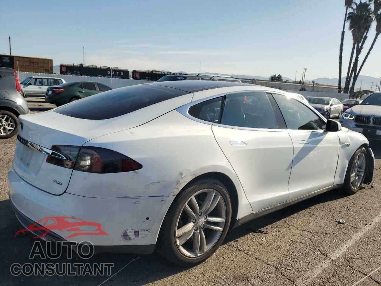 TESLA MODEL S 2015 - 5YJSA1S22FF094368