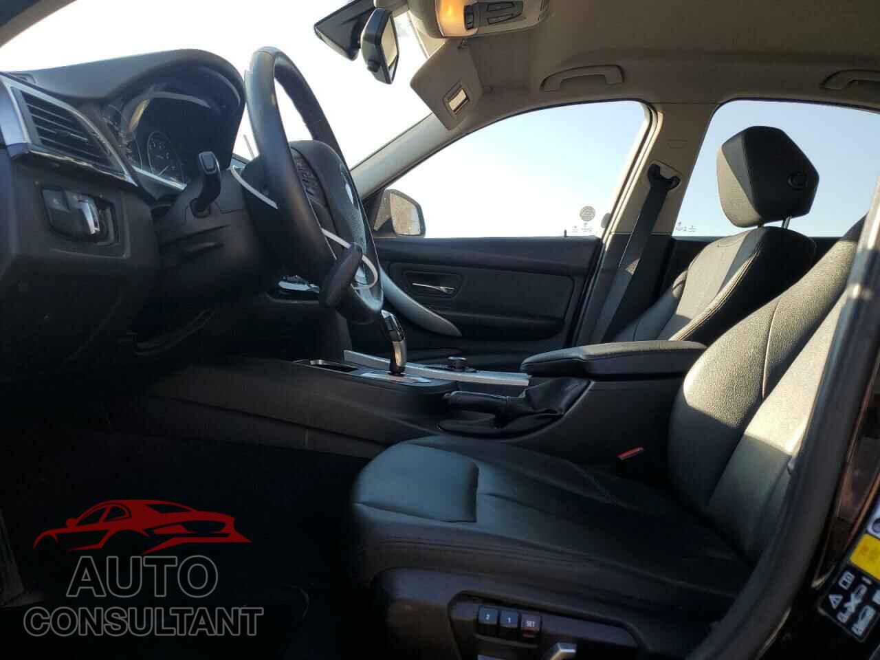 BMW 3 SERIES 2016 - WBA8E5G52GNU20873