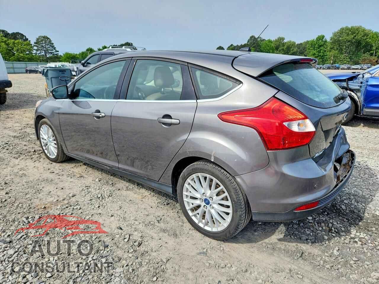 FORD FOCUS 2012 - 1FAHP3M23CL344572