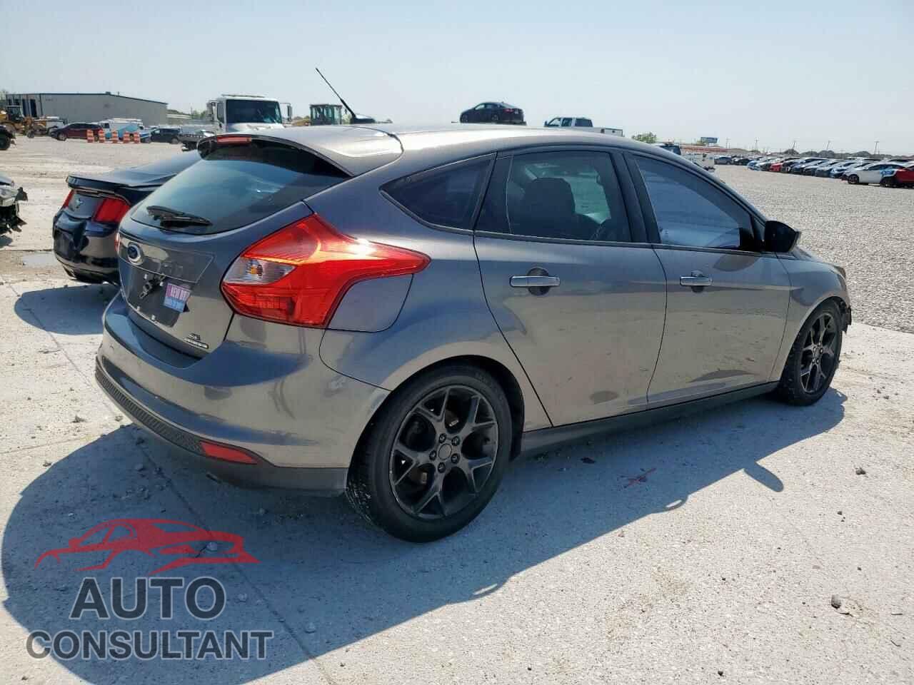 FORD FOCUS 2014 - 1FADP3K20EL207884