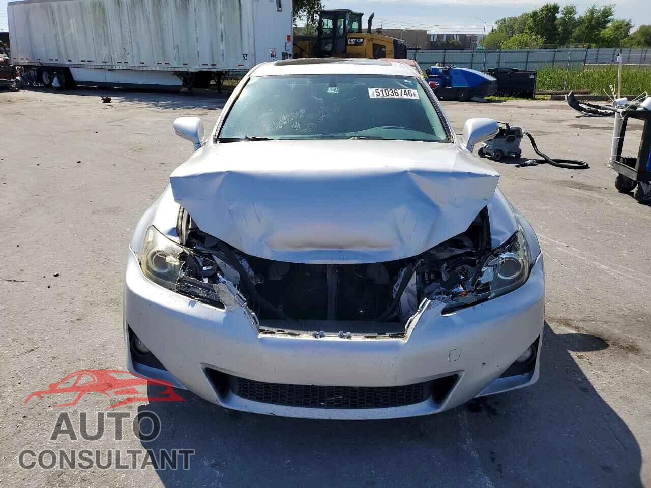 LEXUS IS 2012 - JTHBF5C29C5175662