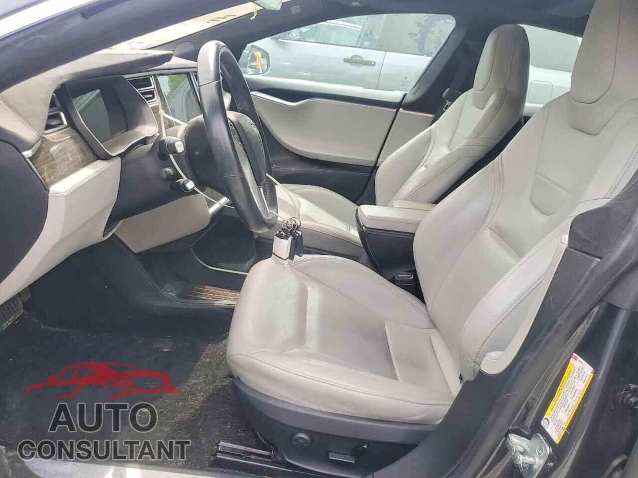 TESLA MODEL S 2015 - 5YJSA1E27FF116845