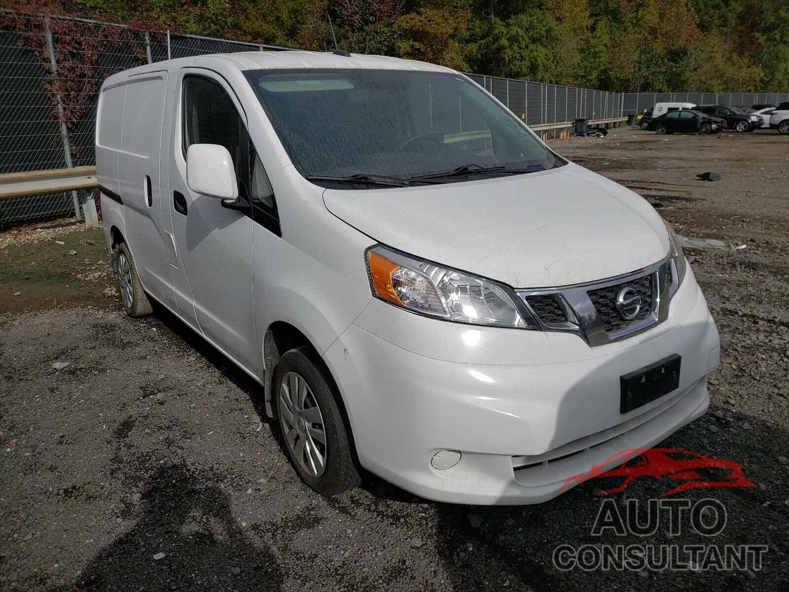 NISSAN NV 2017 - 3N6CM0KN5HK707865