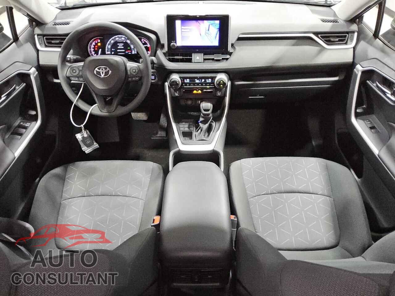 TOYOTA RAV4 2023 - JTMP1RFV3PJ041973