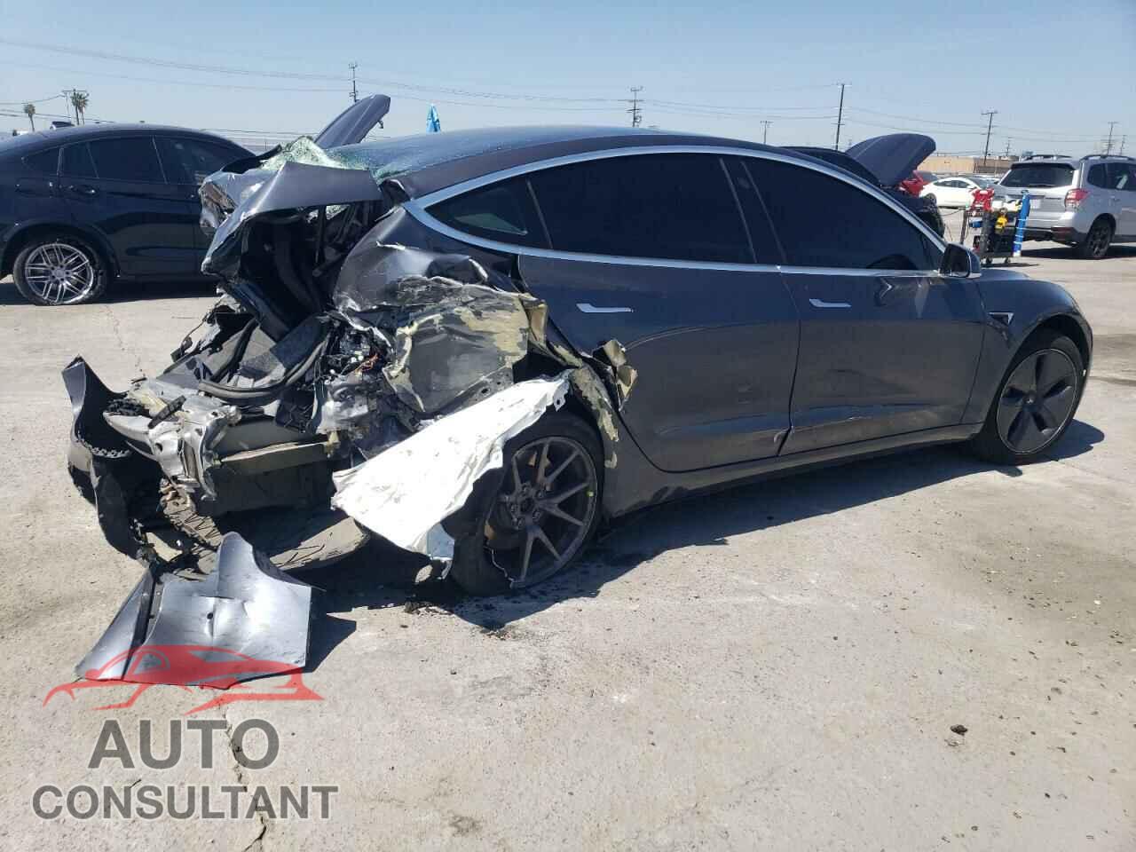 TESLA MODEL 3 2020 - 5YJ3E1EA1LF703182