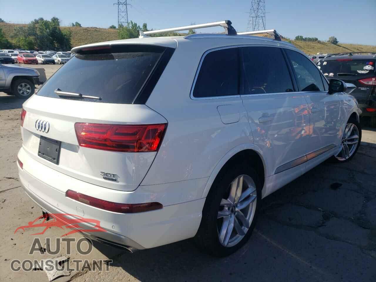 AUDI Q7 2017 - WA1VABF71HD046311