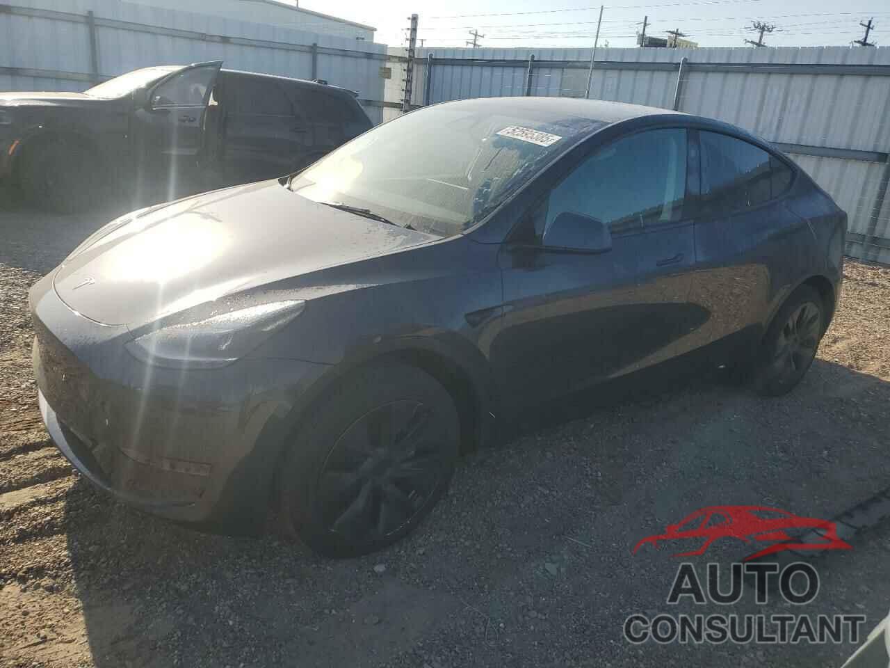 TESLA MODEL Y 2025 - 7SAYGDED1SA373036