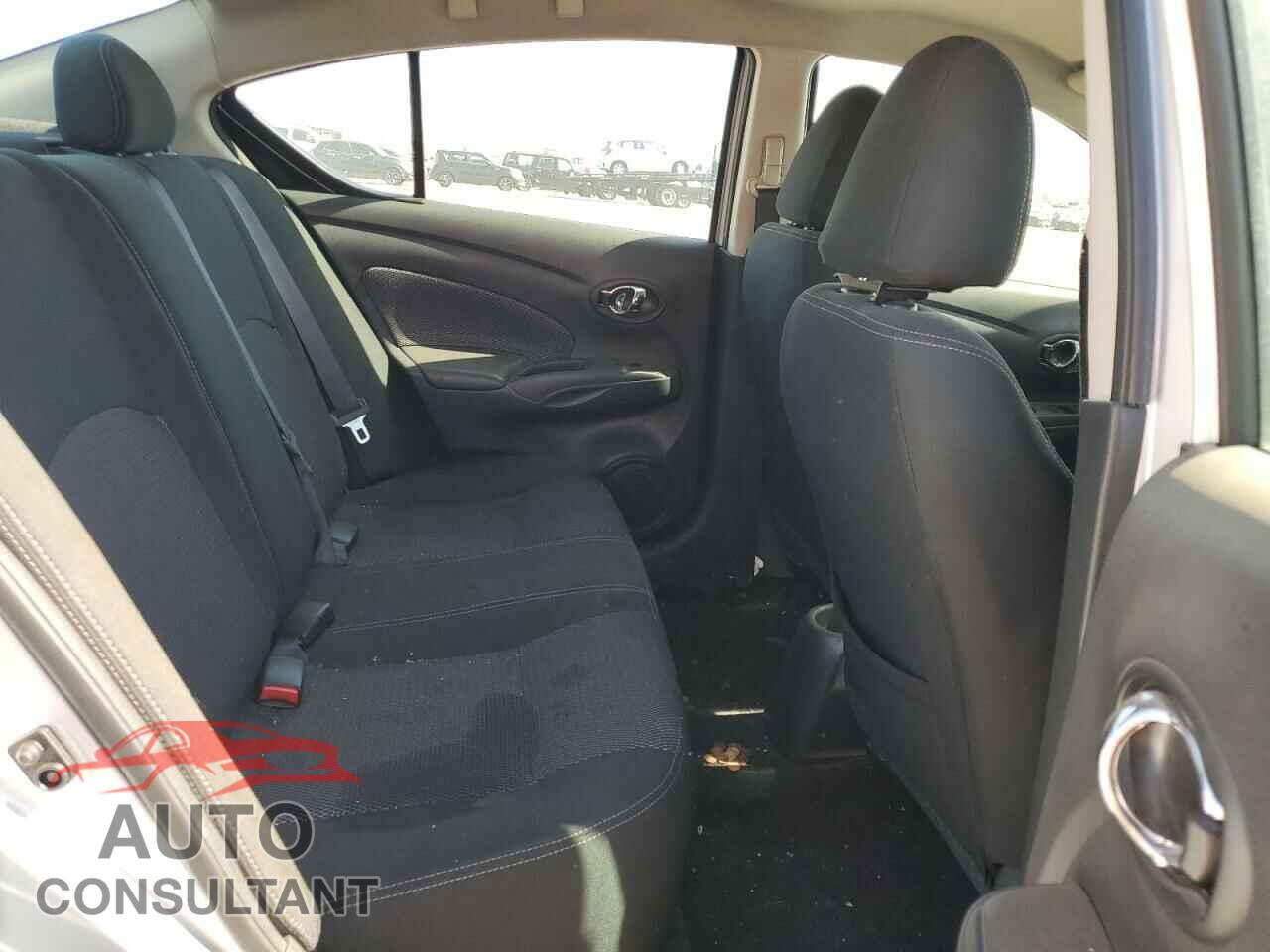 NISSAN VERSA 2019 - 3N1CN7AP3KL872636