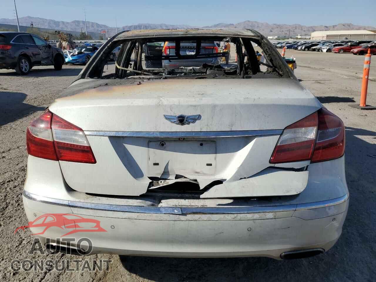HYUNDAI GENESIS 2012 - KMHGC4DD7CU151663