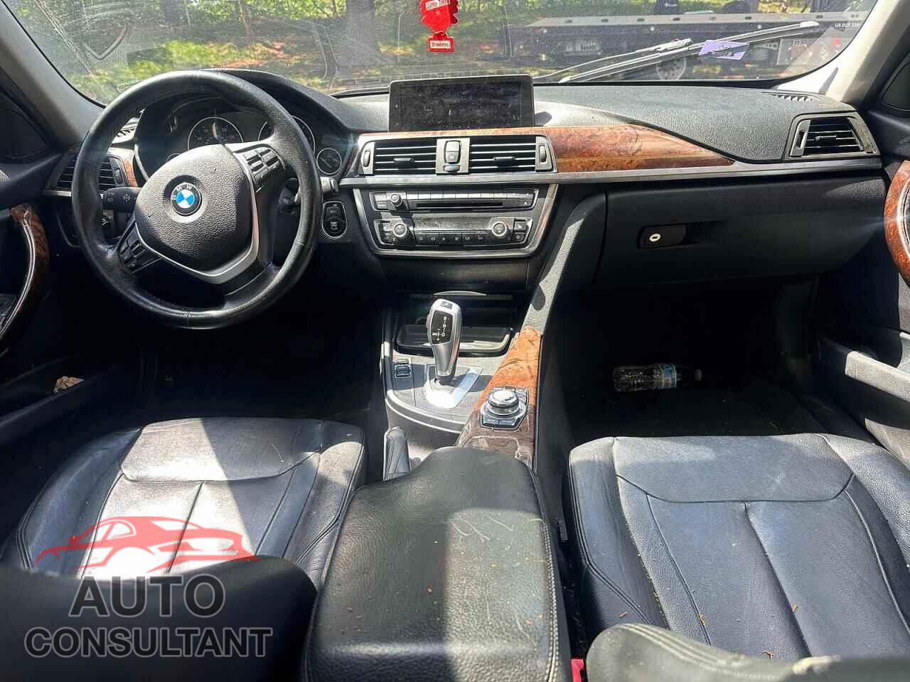 BMW 3 SERIES 2012 - WBA3A5C5XCF258376
