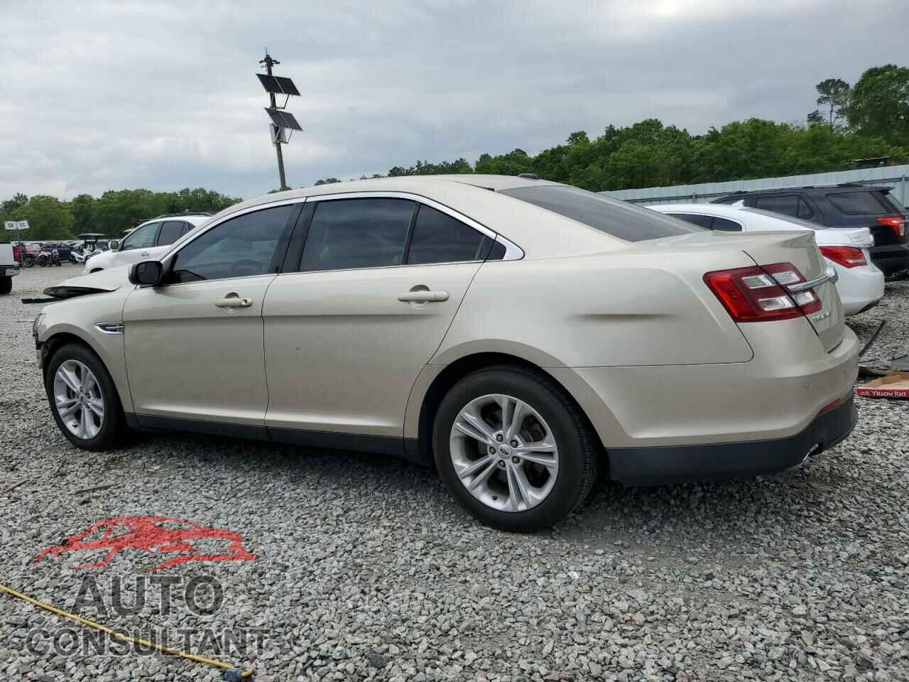 FORD TAURUS 2017 - 1FAHP2E80HG110211
