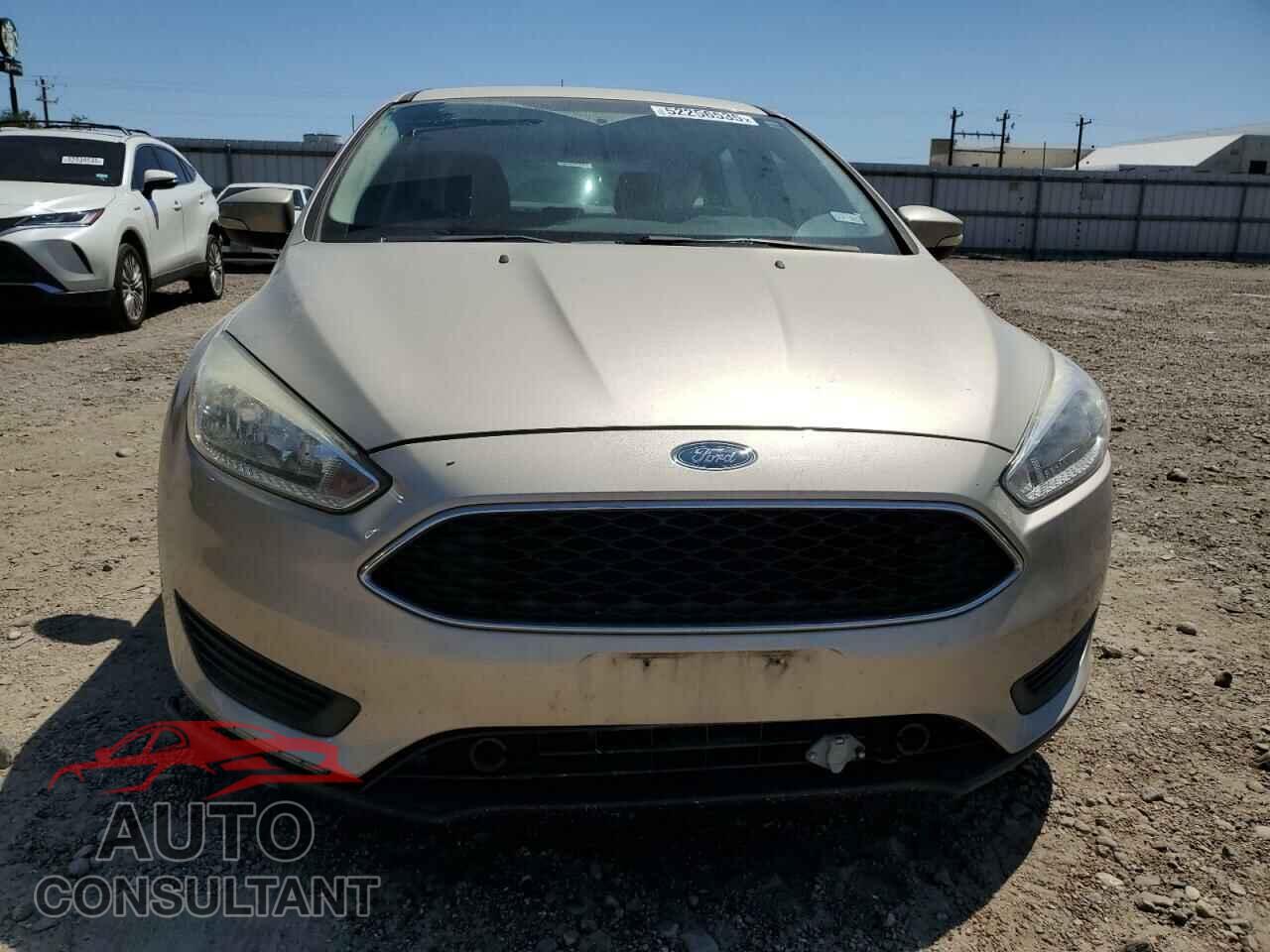 FORD FOCUS 2017 - 1FADP3K26HL303393