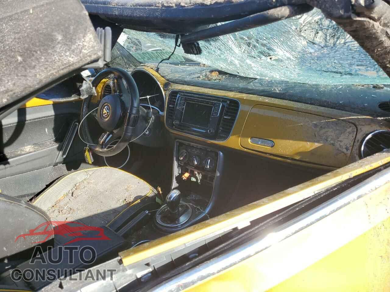 VOLKSWAGEN BEETLE 2017 - 3VWT17AT1HM809802