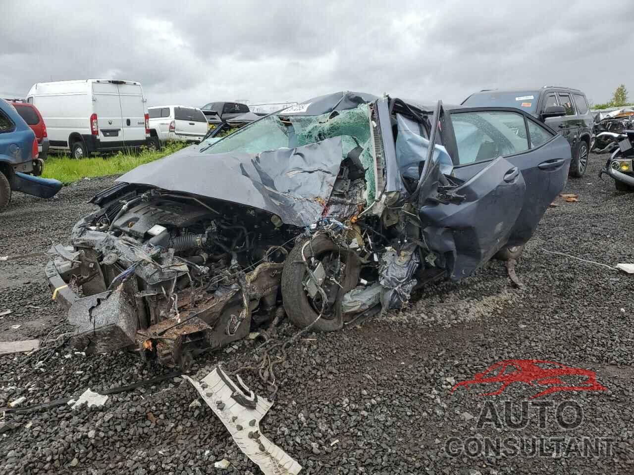 TOYOTA COROLLA 2018 - 5YFBURHE7JP815174
