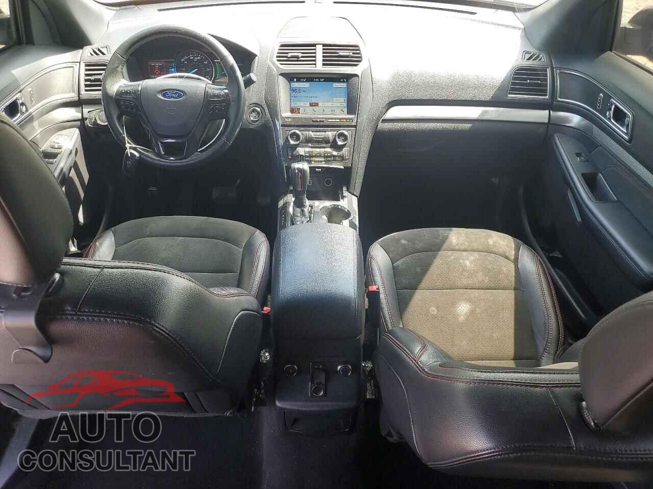 FORD EXPLORER 2018 - 1FM5K8D80JGC53290