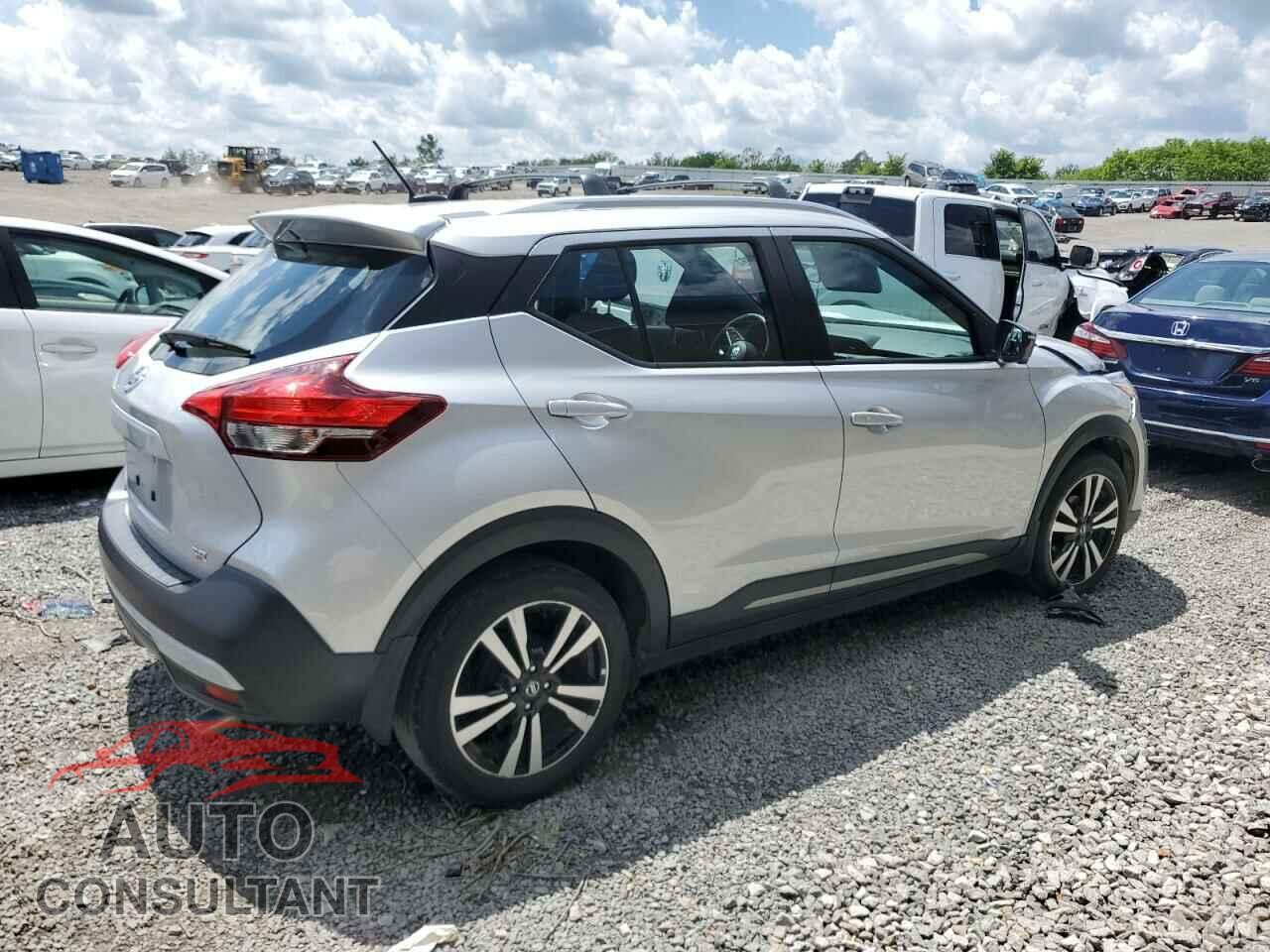 NISSAN KICKS 2019 - 3N1CP5CU3KL561886