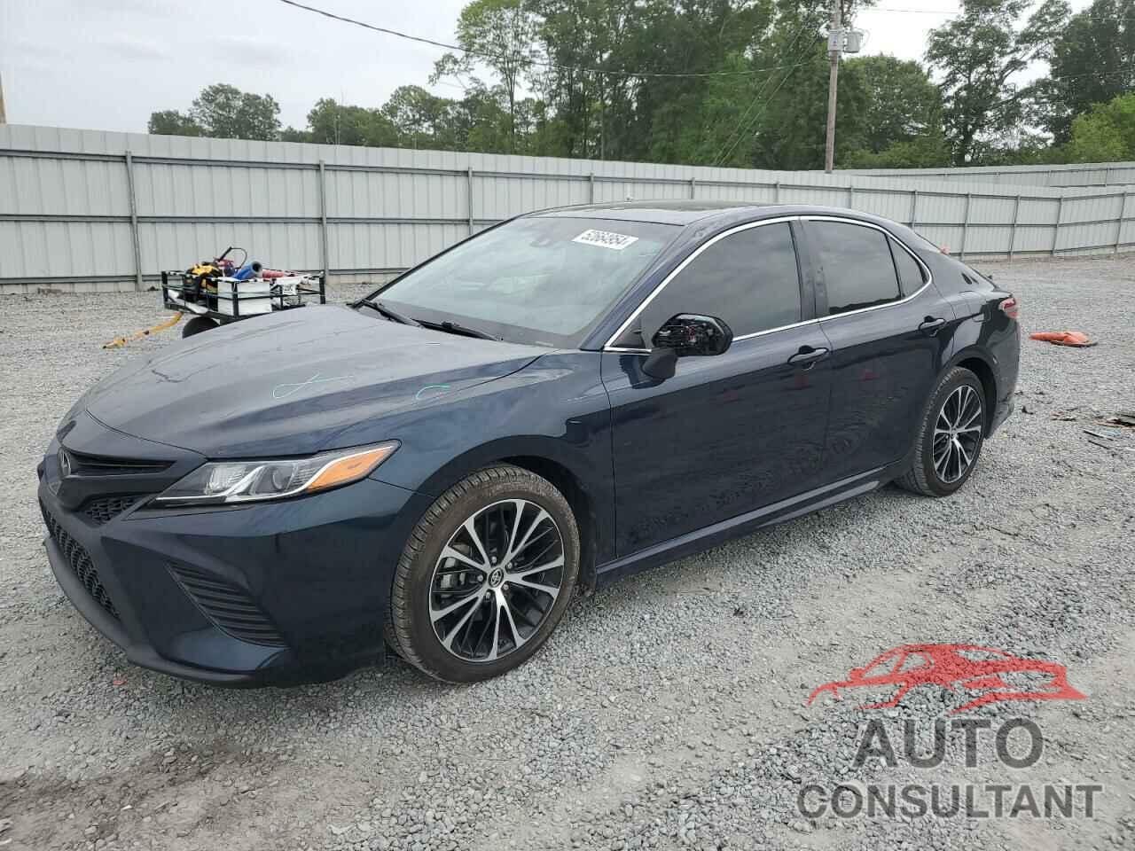 TOYOTA CAMRY 2018 - 4T1B11HK1JU669417