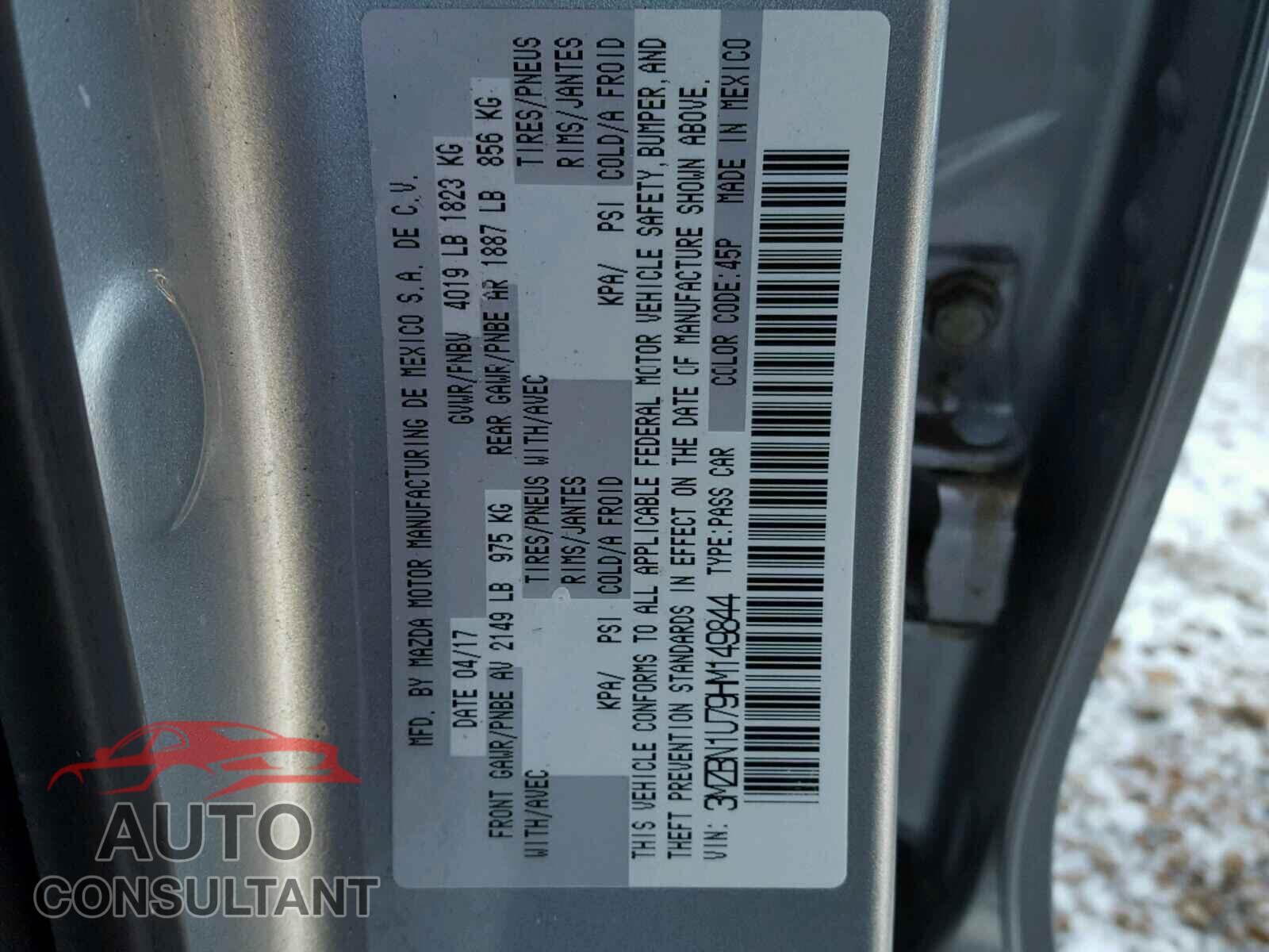 MAZDA 3 2017 - 3MZBN1U79HM149844