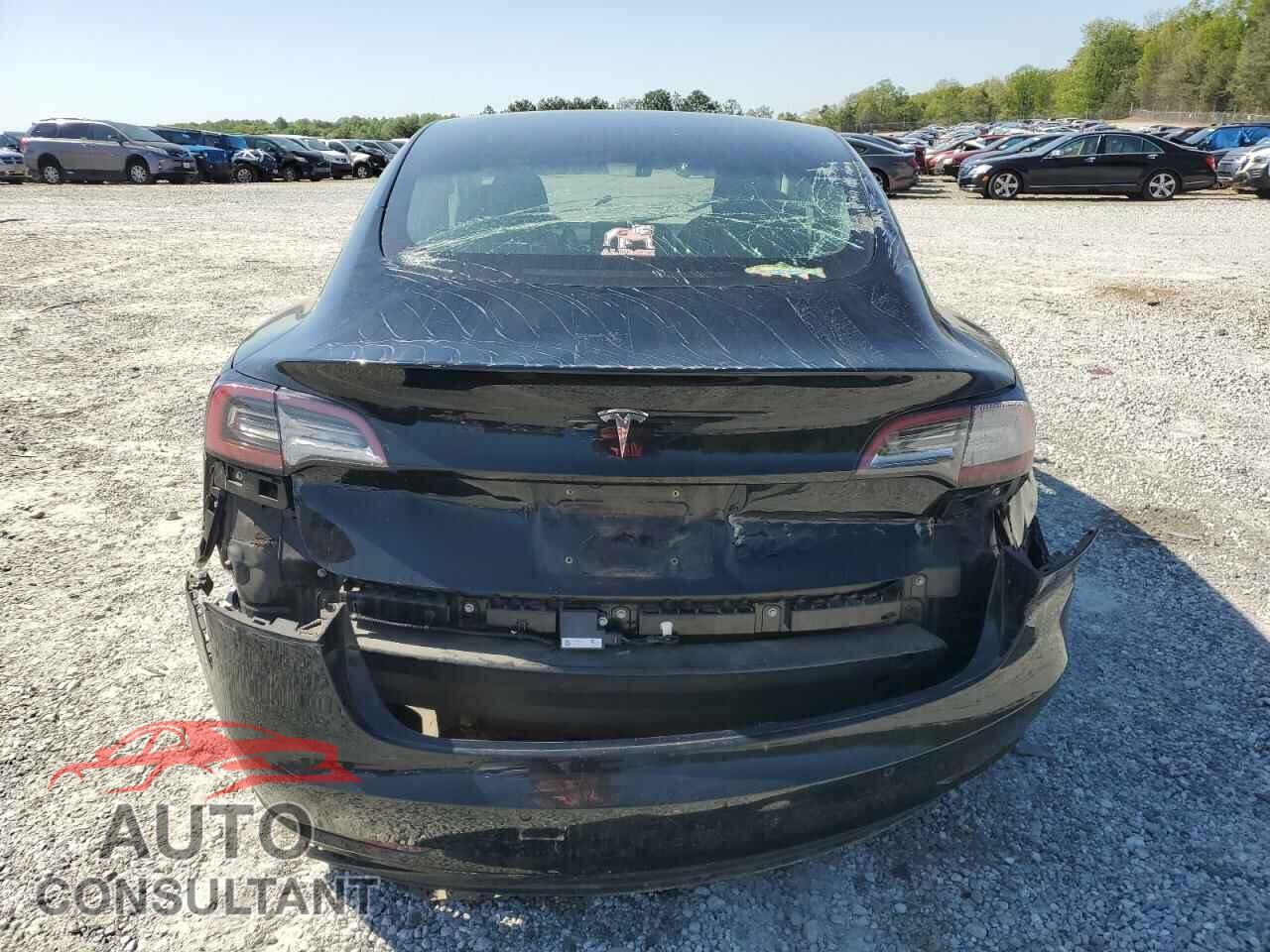 TESLA MODEL 3 2018 - 5YJ3E1EA6JF075813