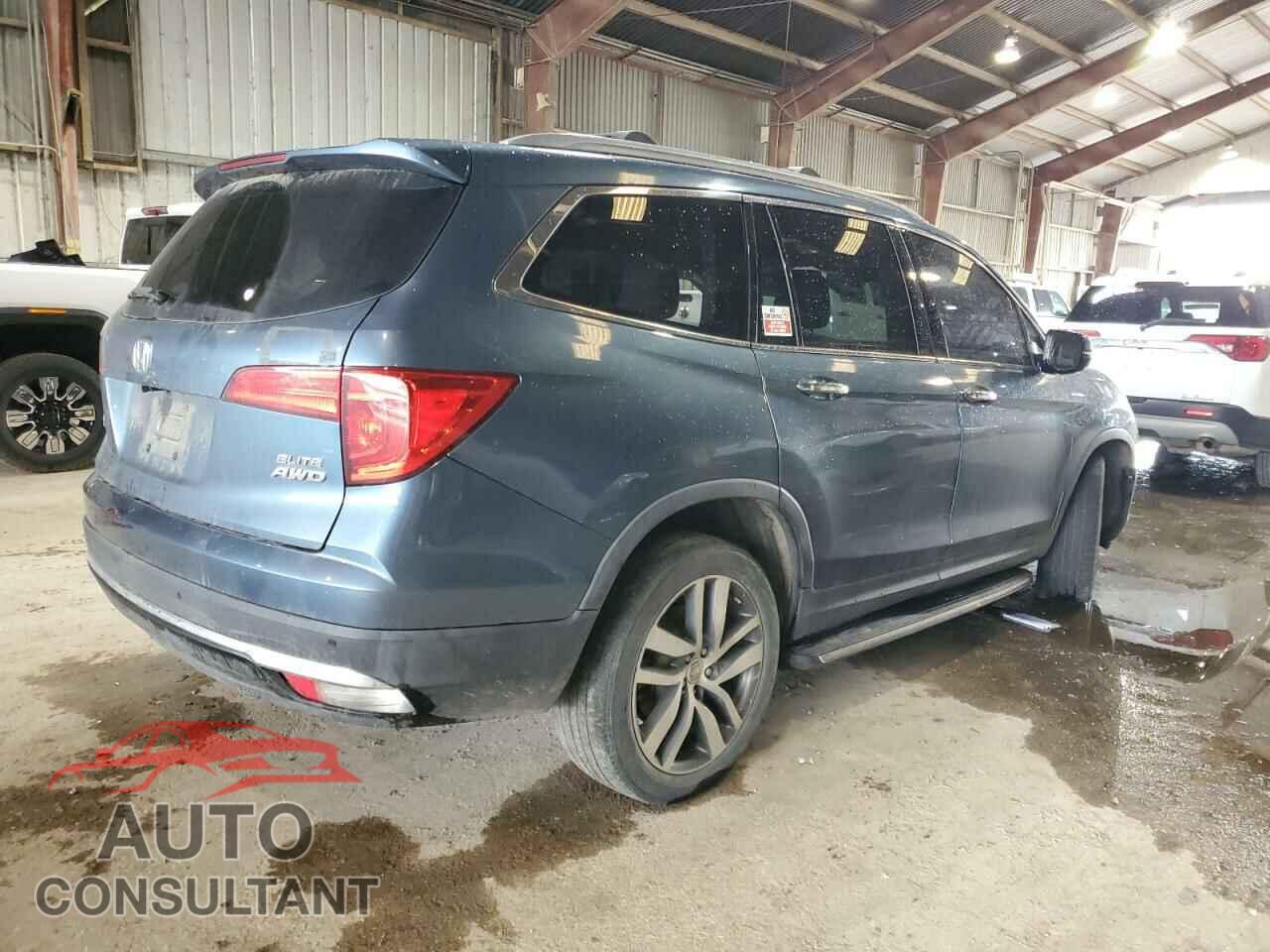 HONDA PILOT 2017 - 5FNYF6H03HB009443