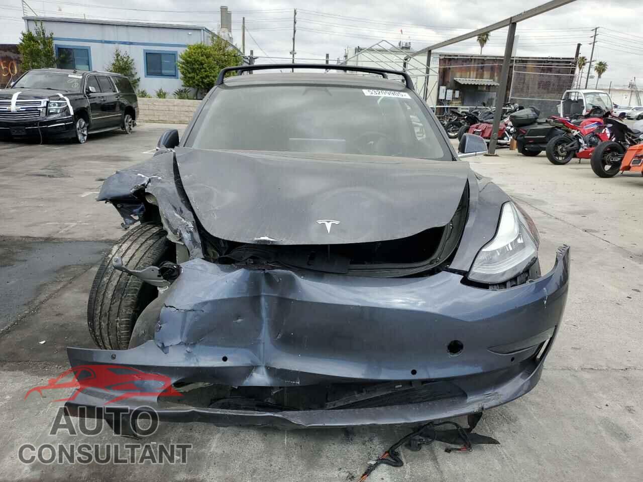 TESLA MODEL 3 2018 - 5YJ3E1EA9JF037833