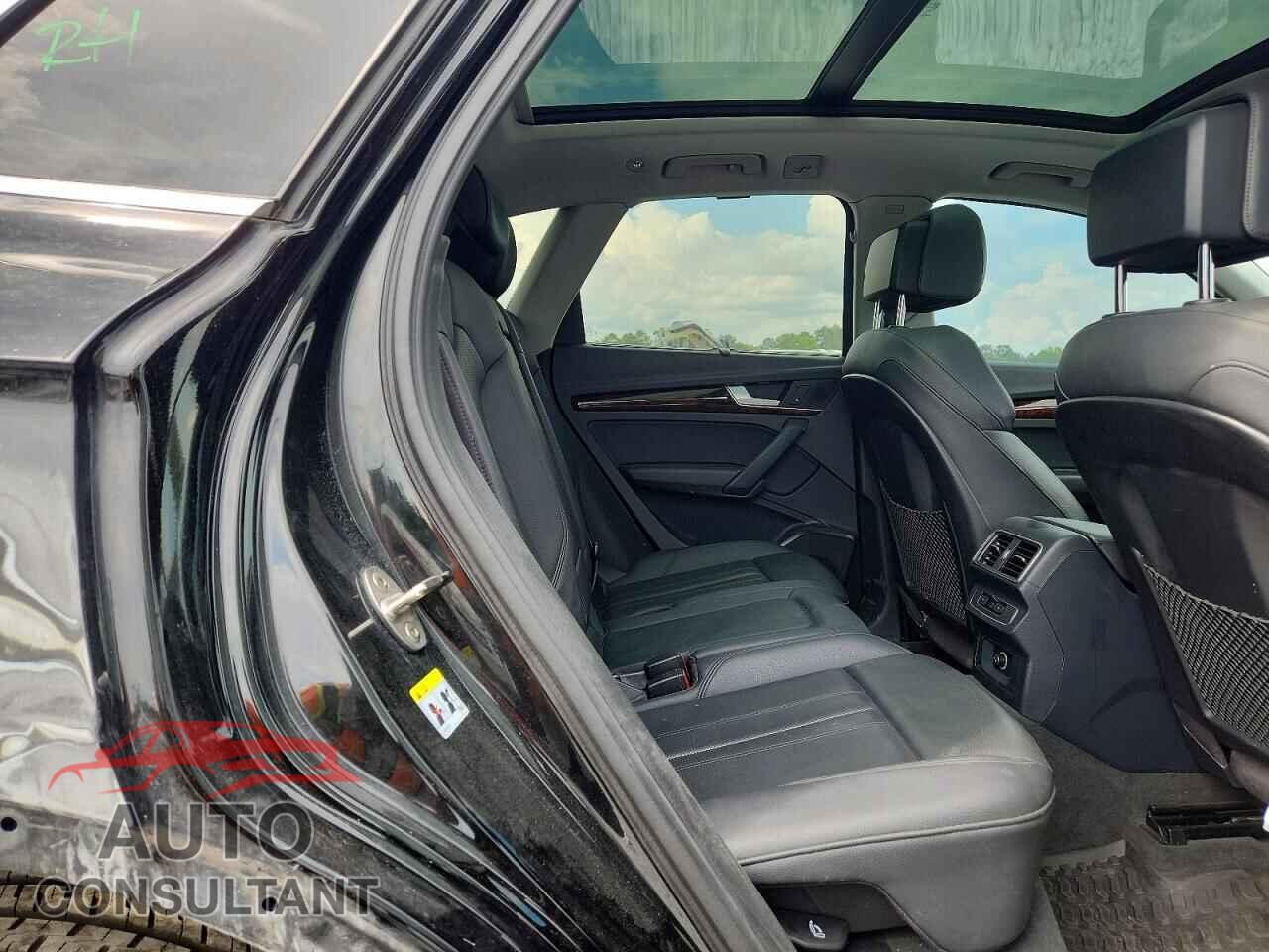 AUDI Q5 2018 - WA1BNAFY9J2039456