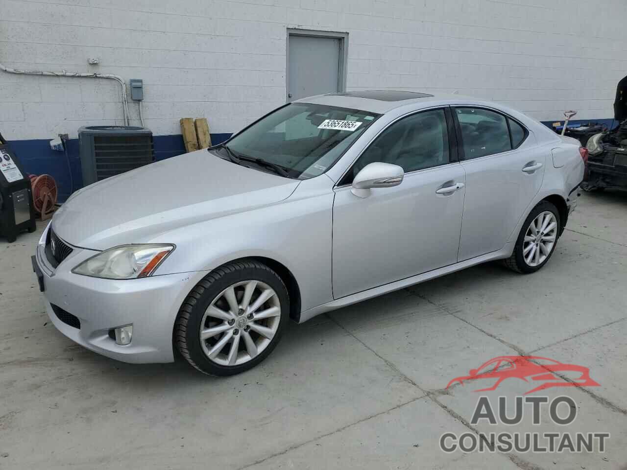 LEXUS IS 2009 - JTHCK262195031526