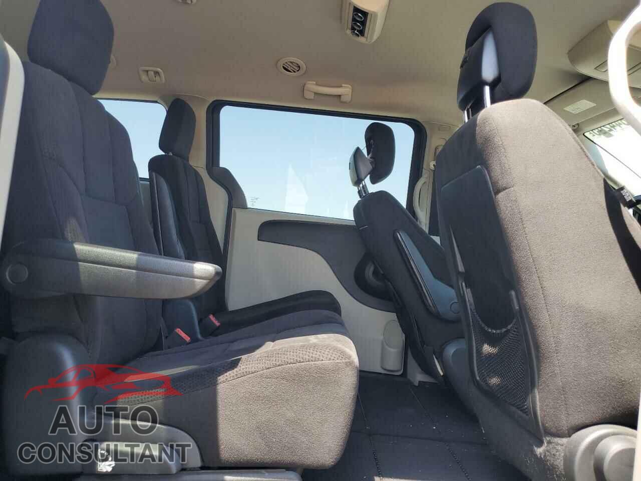 DODGE CARAVAN 2013 - 2C4RDGBG1DR640325