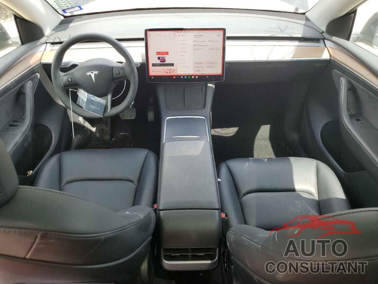 TESLA MODEL Y 2023 - 7SAYGAEEXPF709736