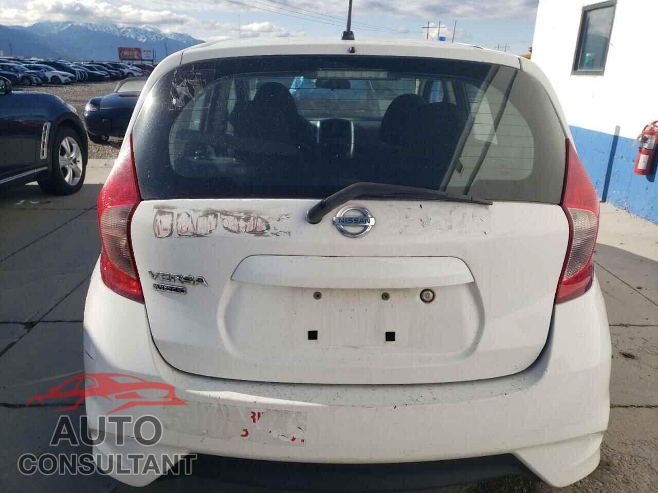 NISSAN VERSA 2017 - 3N1CE2CP8HL356832