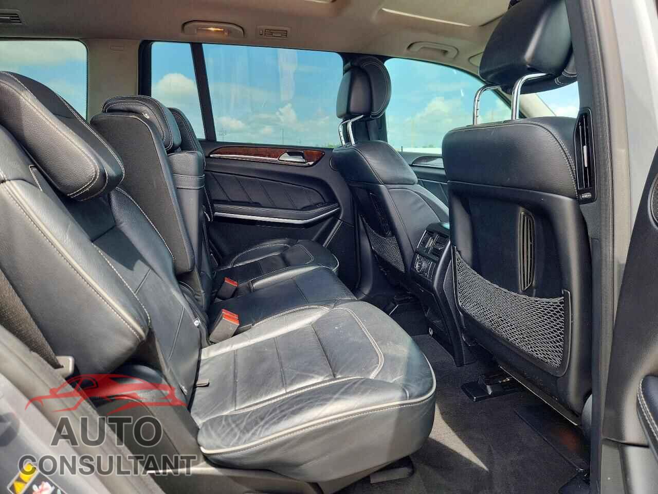 MERCEDES-BENZ GL-CLASS 2014 - 4JGDF7DEXEA311379