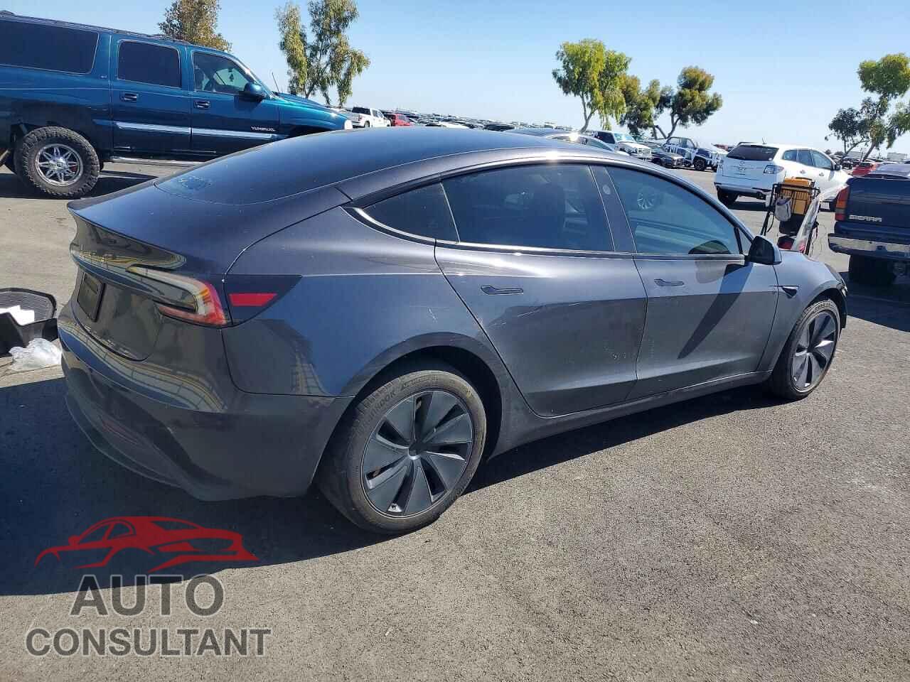 TESLA MODEL 3 2024 - 5YJ3E1EA8RF862158