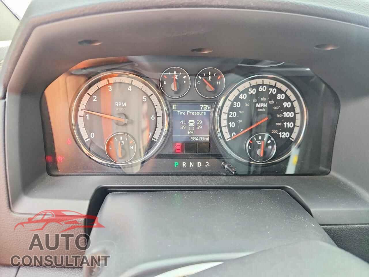 DODGE RAM 1500 2012 - 1C6RD7MT5CS209520