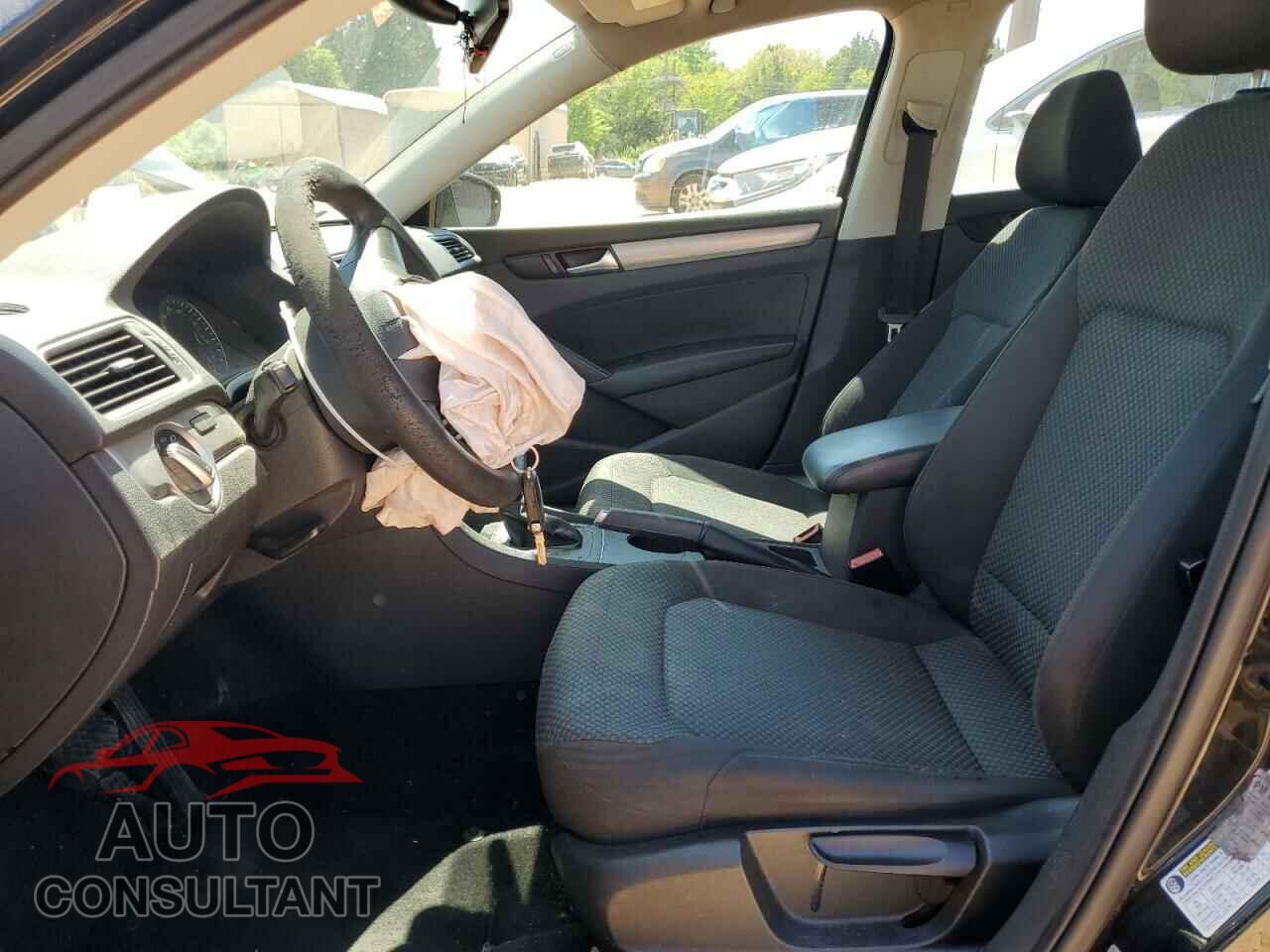 VOLKSWAGEN PASSAT 2012 - 1VWAP7A37CC044983