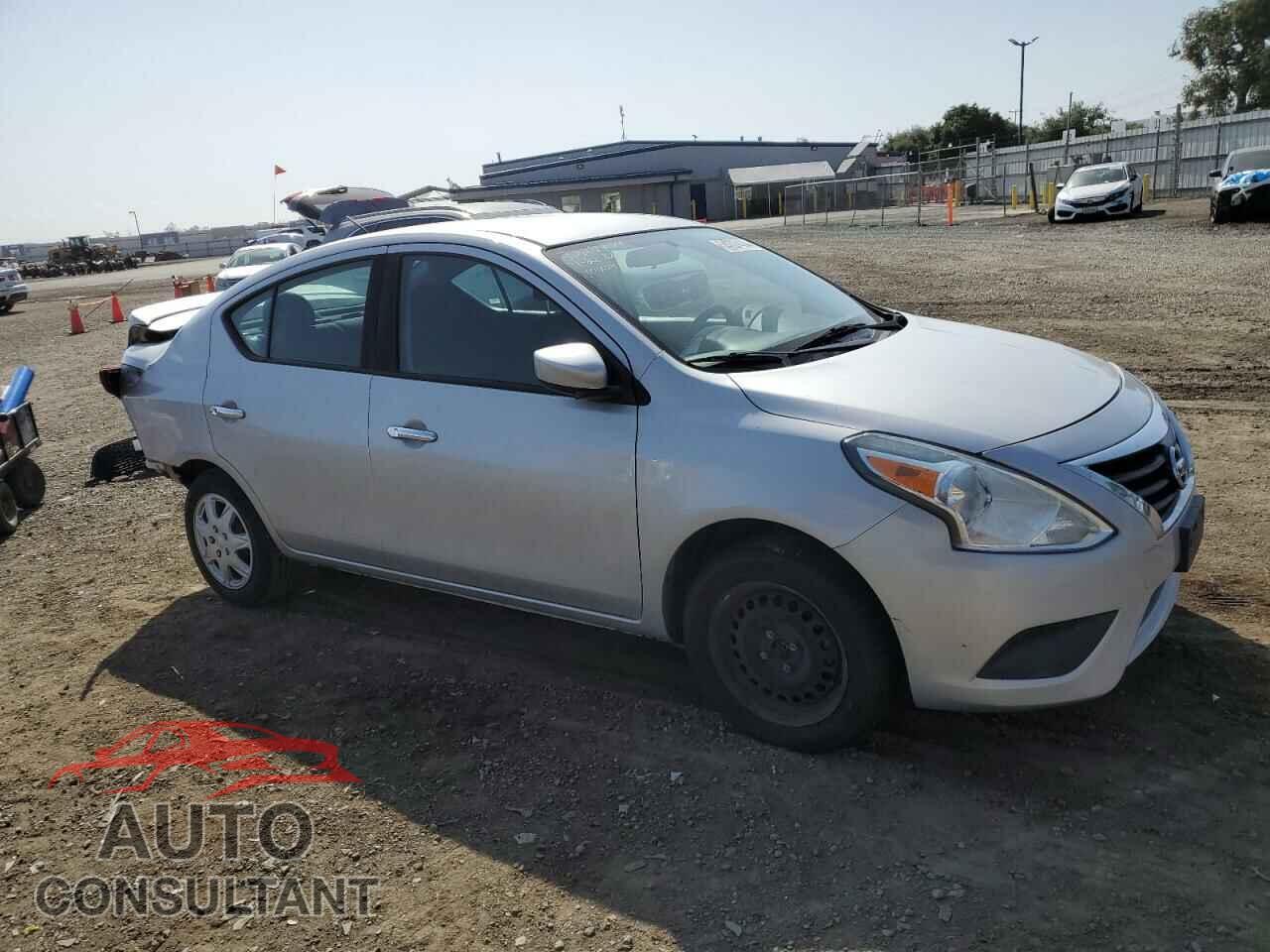 NISSAN VERSA 2017 - 3N1CN7AP1HK450332
