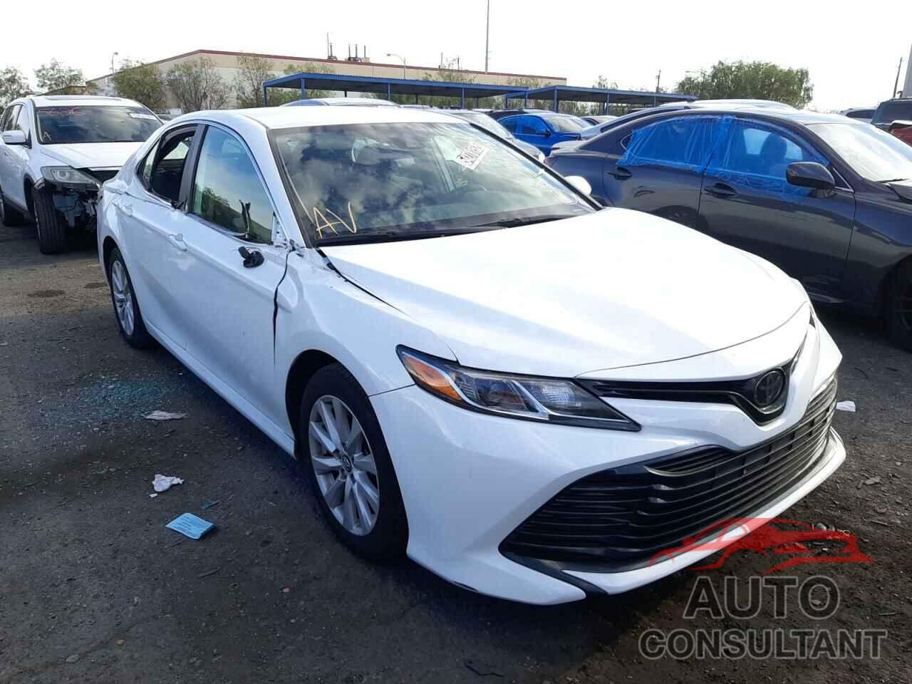 TOYOTA CAMRY 2020 - 4T1C11AK6LU930901
