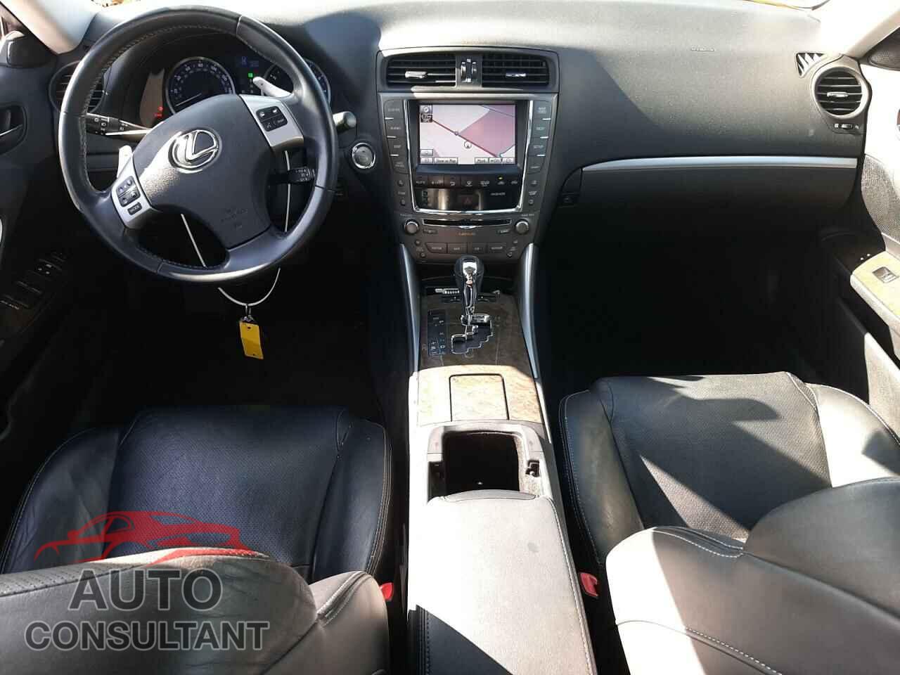 LEXUS IS 2011 - JTHBF5C27B5155960