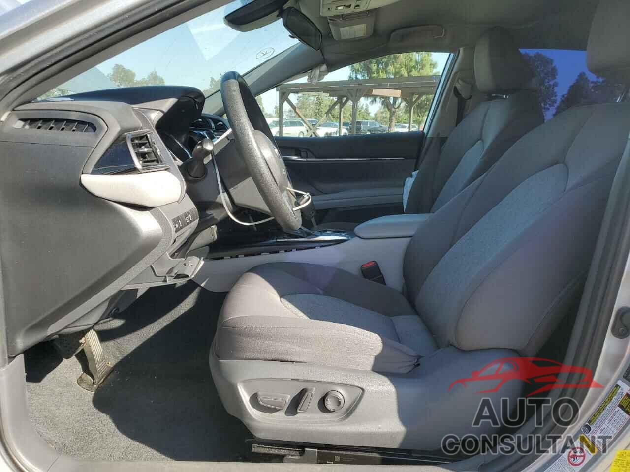 TOYOTA CAMRY 2019 - 4T1B11HK1KU708301